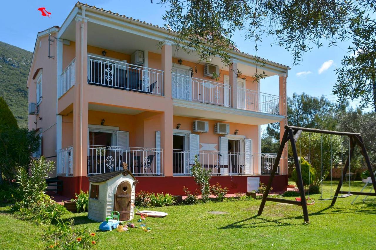 Appartamento Giokos Ágios Matthaíos Esterno foto